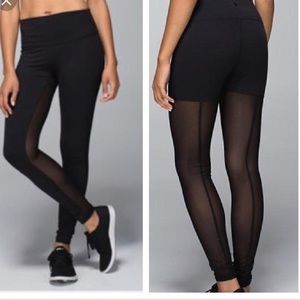 Lululemon Black Hi-Waisted Mesh leggings